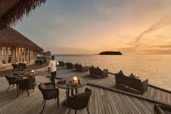 como-maalifushi-cover-8-1