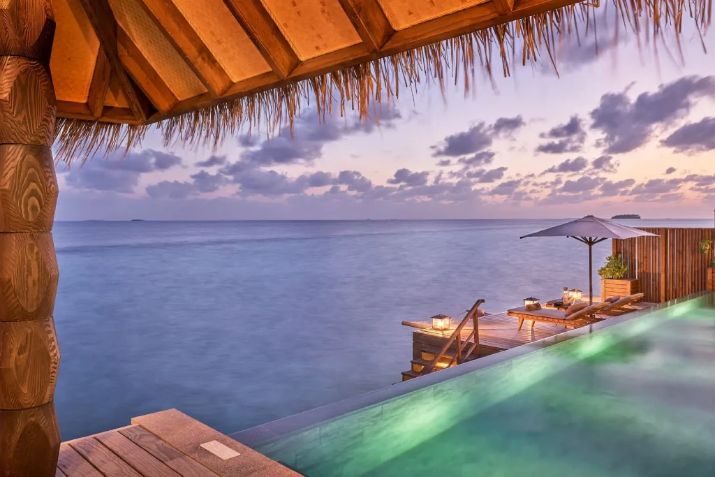joali-maldives-water-villa-luxury-sunset-1-1