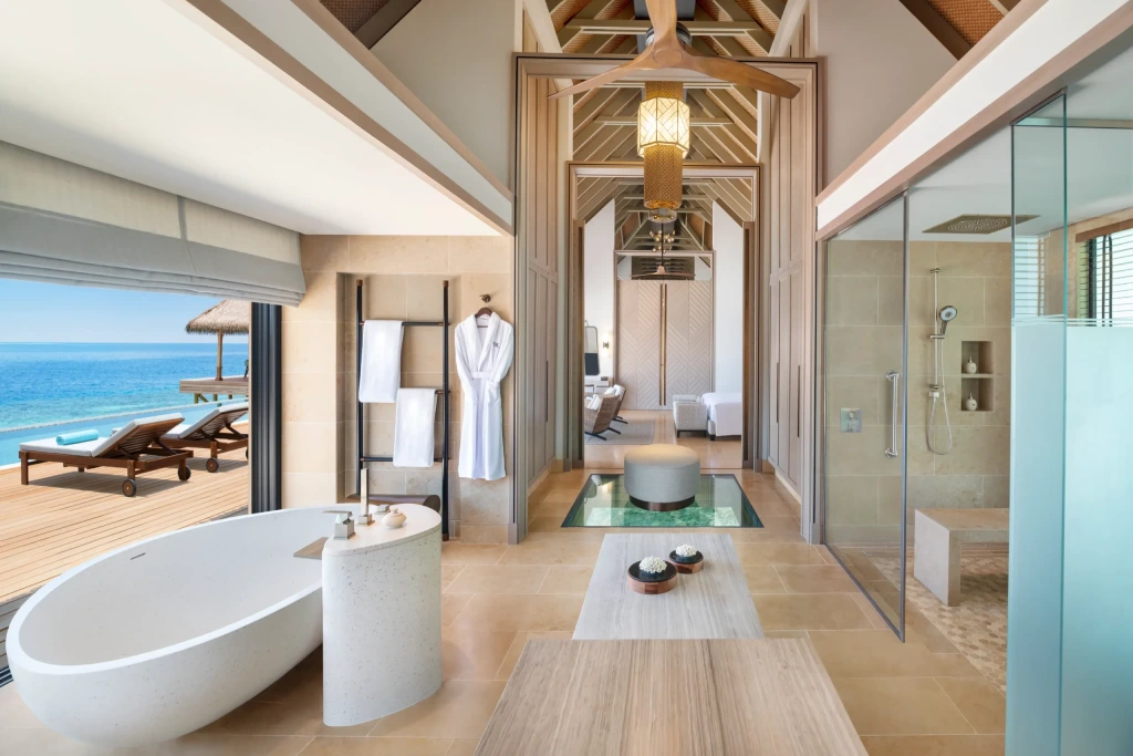waldorf-king-grand-overwater-villa-2-1